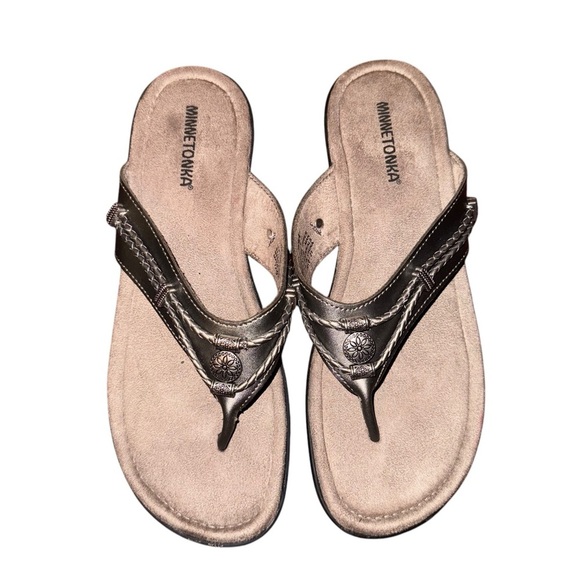 MINNETONKA Silverthorne Leather Thong Pewter Silver Flip Flops Sandals Size 11 - Picture 8 of 11